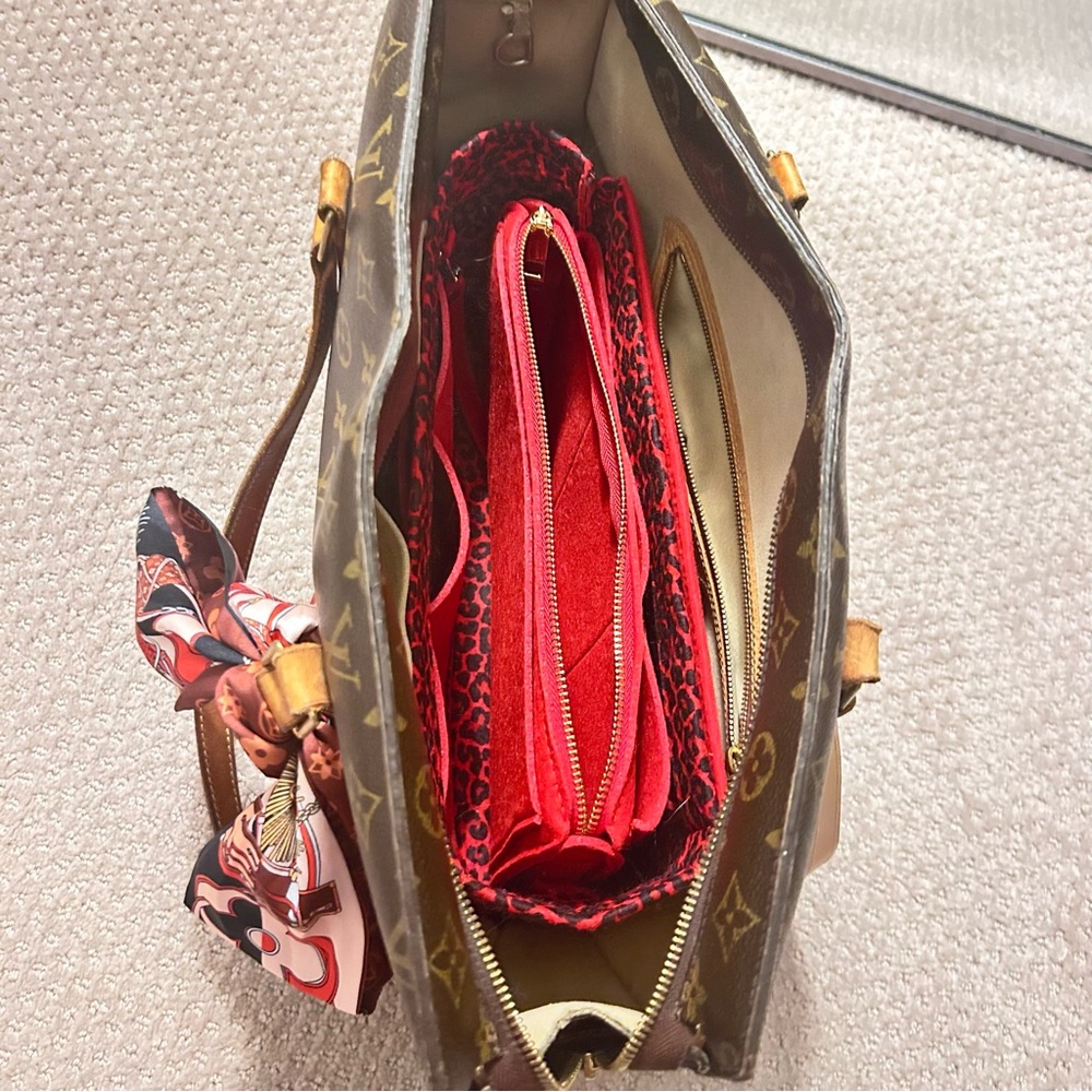 Authentic 🥰Louis Vuitton Monogram Baylone totes - Picture 14 of 16